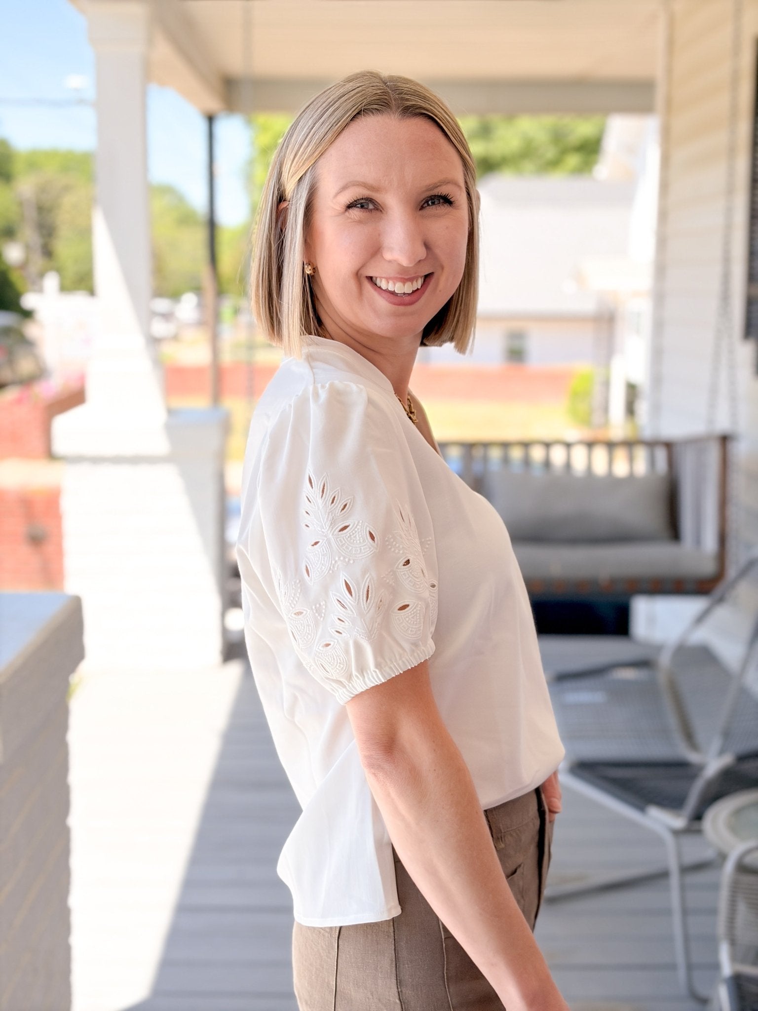 Rose & Lee Co Emerie Top, White short sleeve