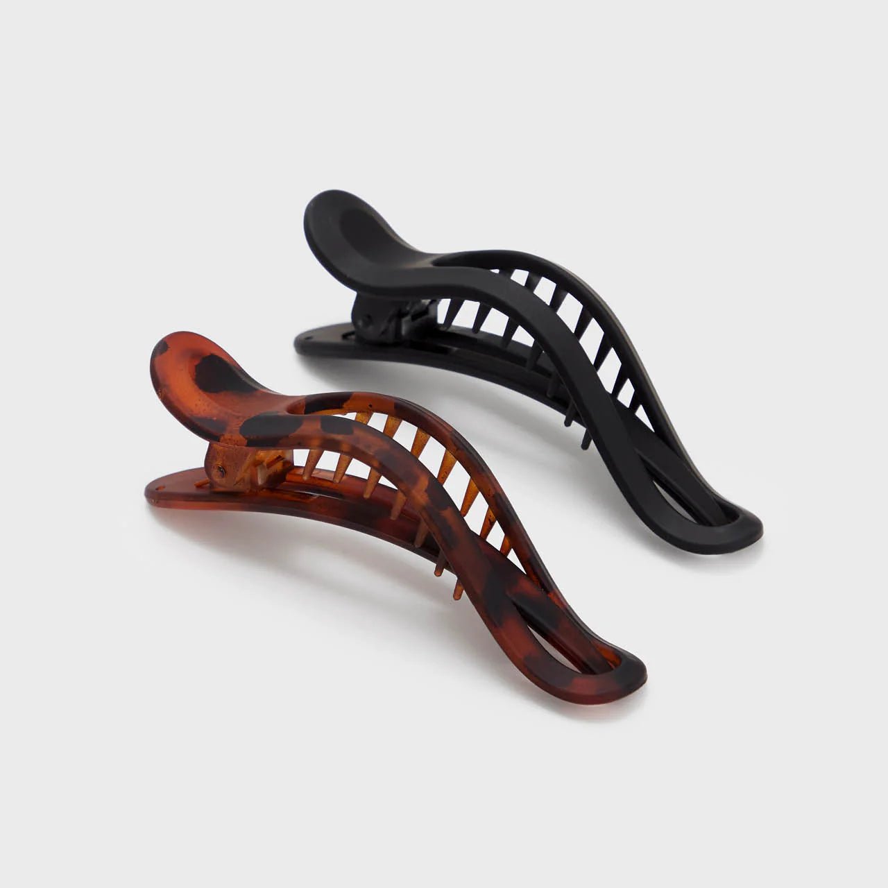 Rose & Lee Co Flat Lay Curved Claw Clip 2pc, Black & Tortoise Hair
