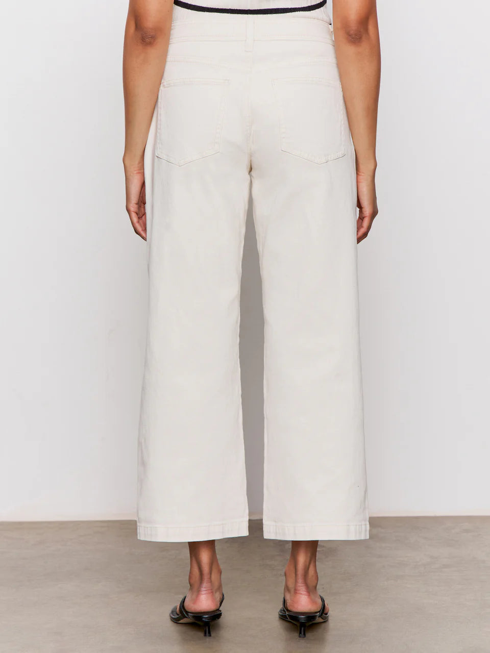 Light Oatmeal Cropped Jeans