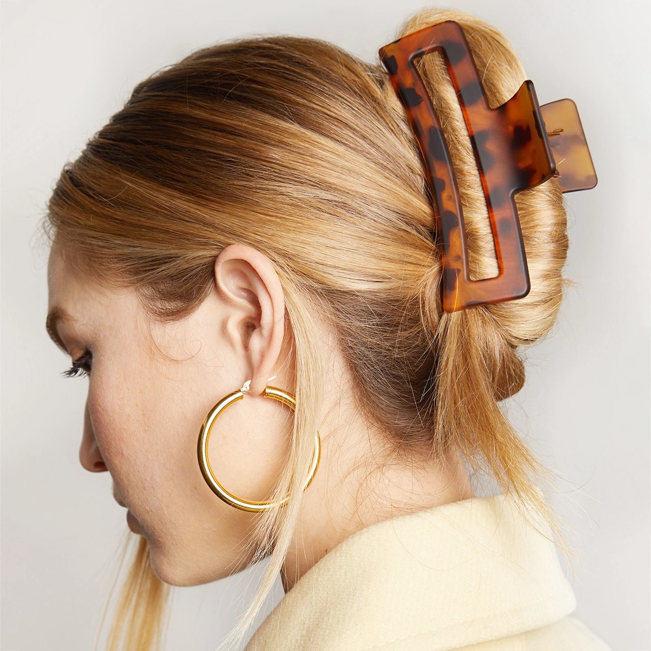 Rose & Lee Co Recycled Plastic Assorted Claw Clips, Rectangle Open Shape Hair