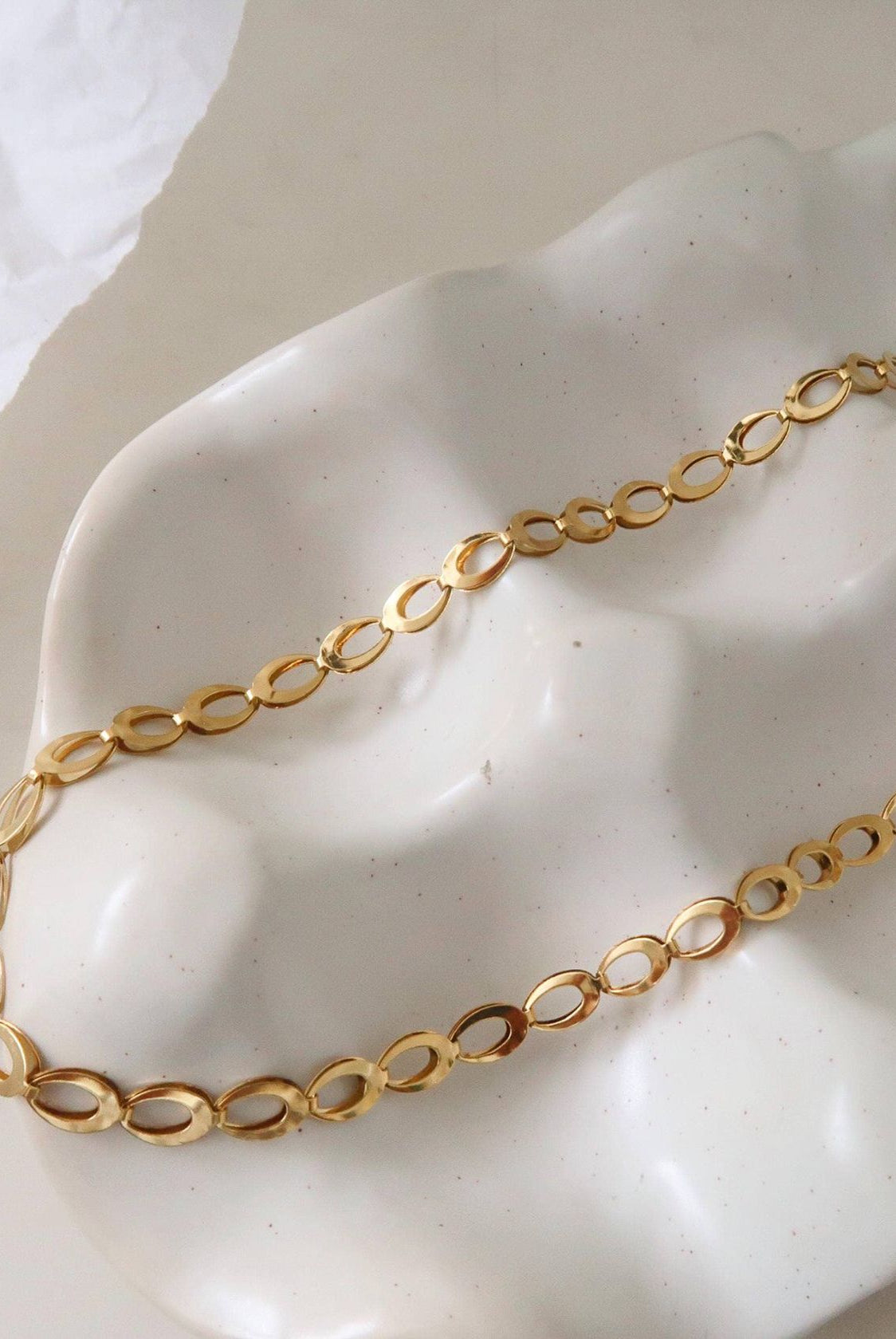 Rose & Lee Co Thessaly Oval Link Chain Necklace, 18k Gold Necklaces