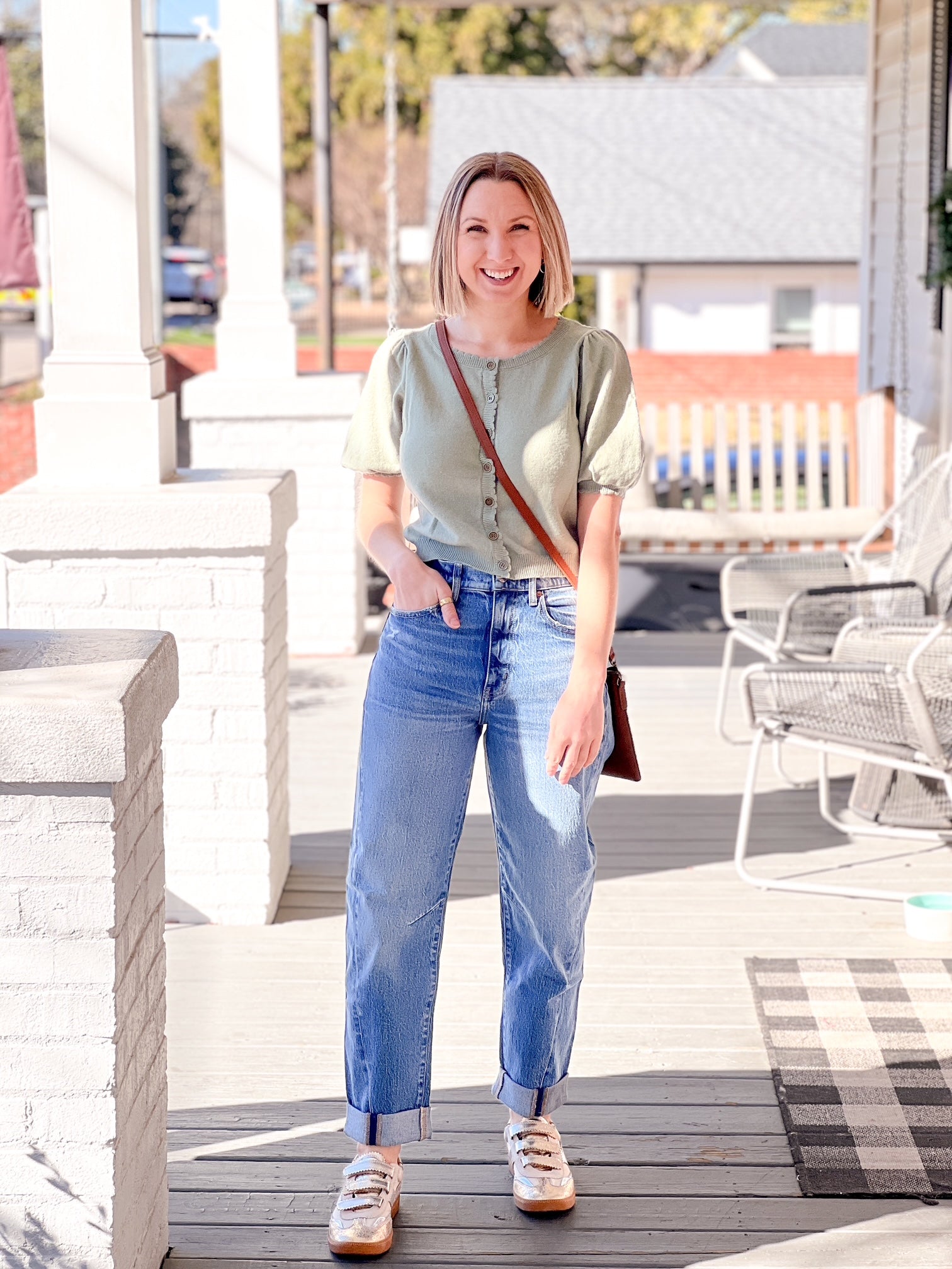 medium wash barrel jean