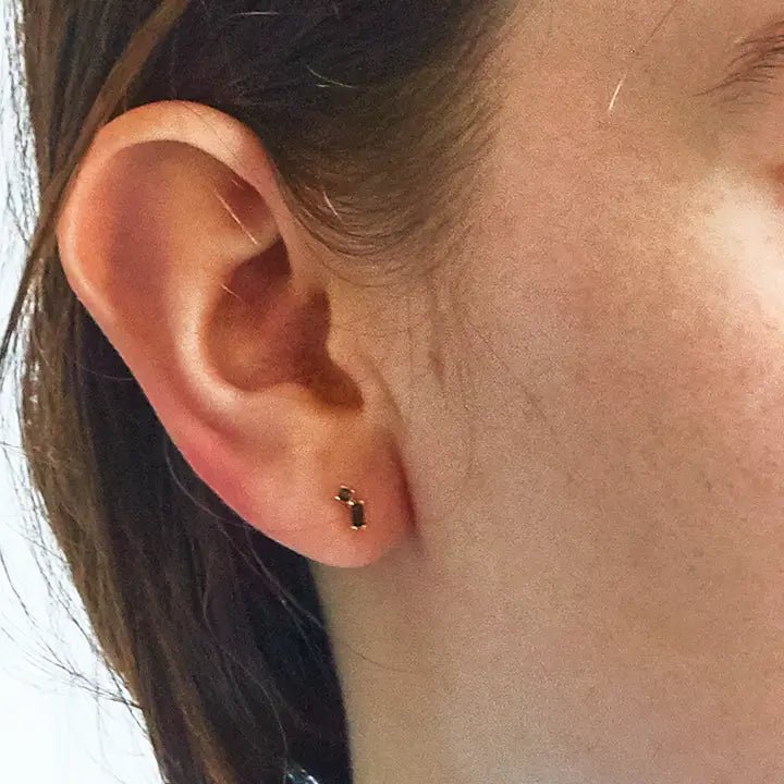 Rose & Lee Co Black Geo Baguette Gold Studs Earrings