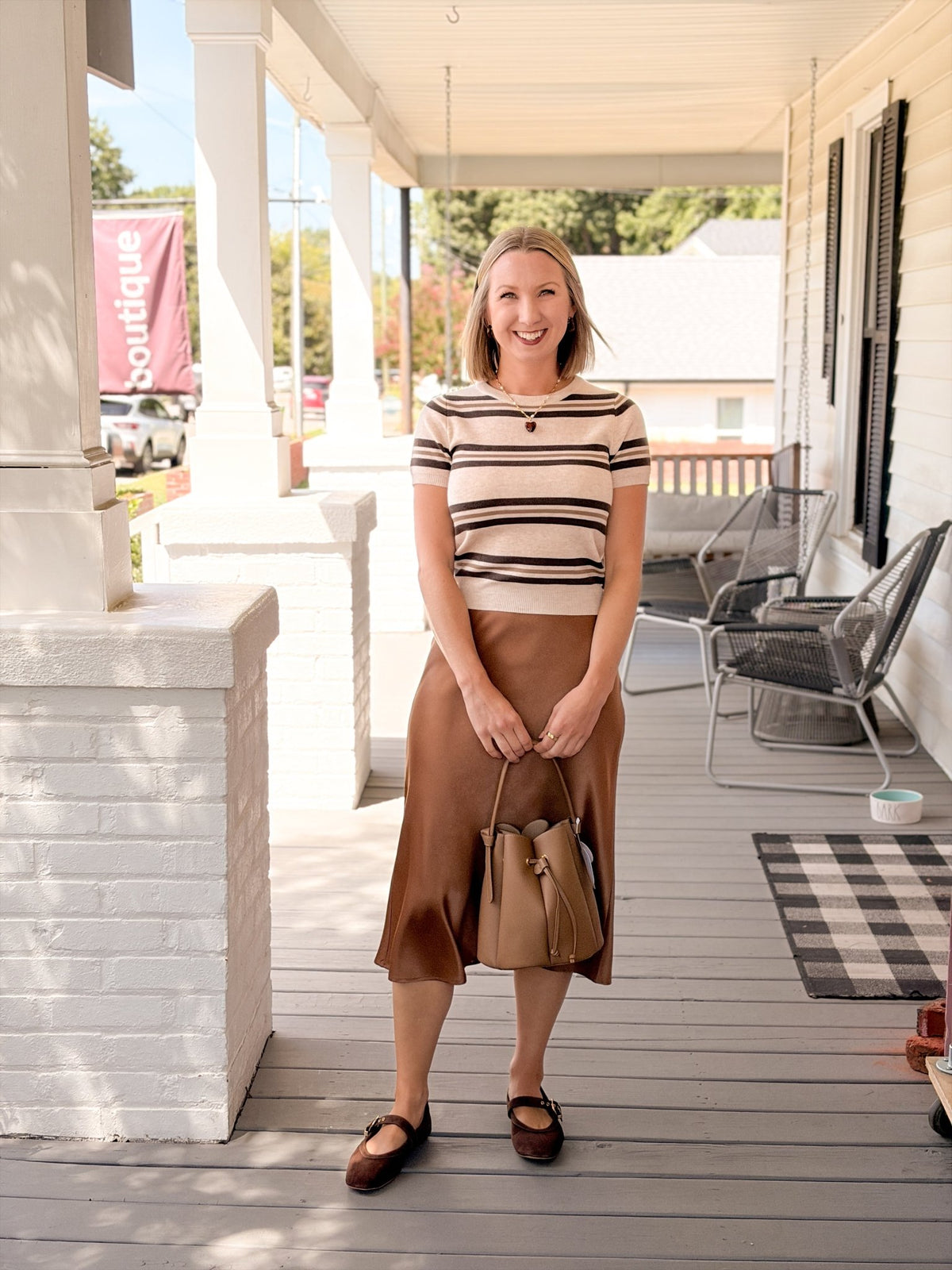 Rose & Lee Co Brenna Top, Oat short sleeve