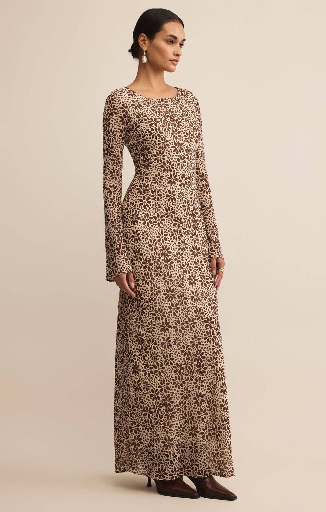 brown dress with floral pattern, midi length, crew neckline, fitted