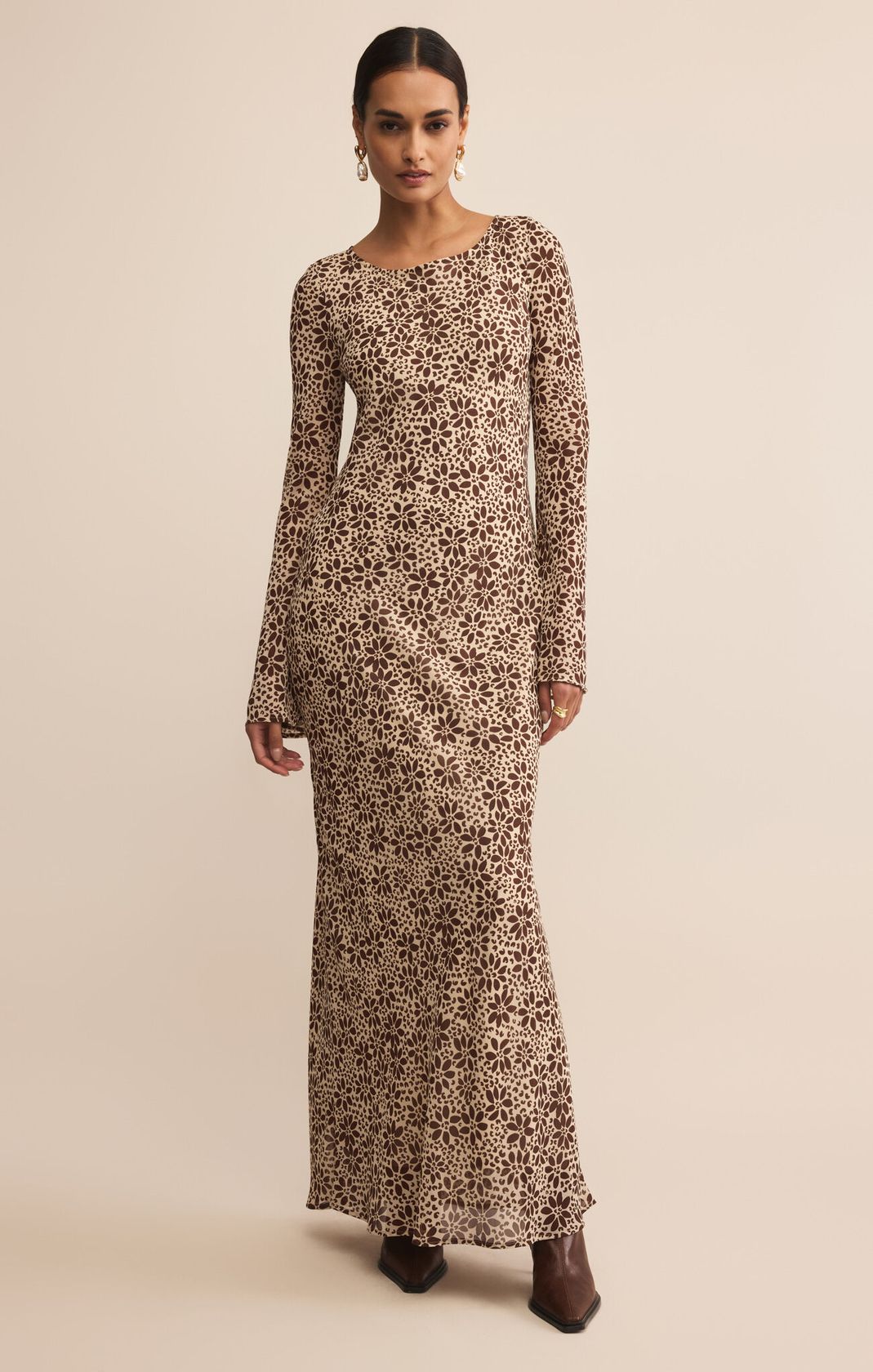 brown dress with floral pattern, midi length, crew neckline, fitted