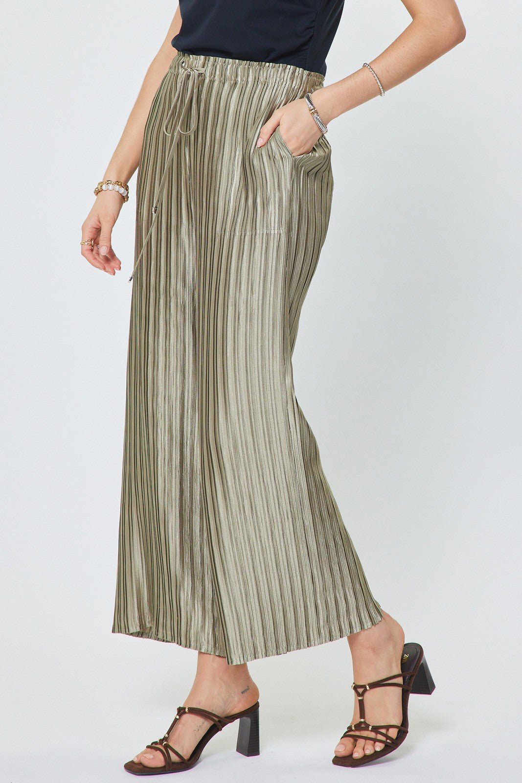 Rose & Lee Co Cassie Pants, Soft Olive Pants