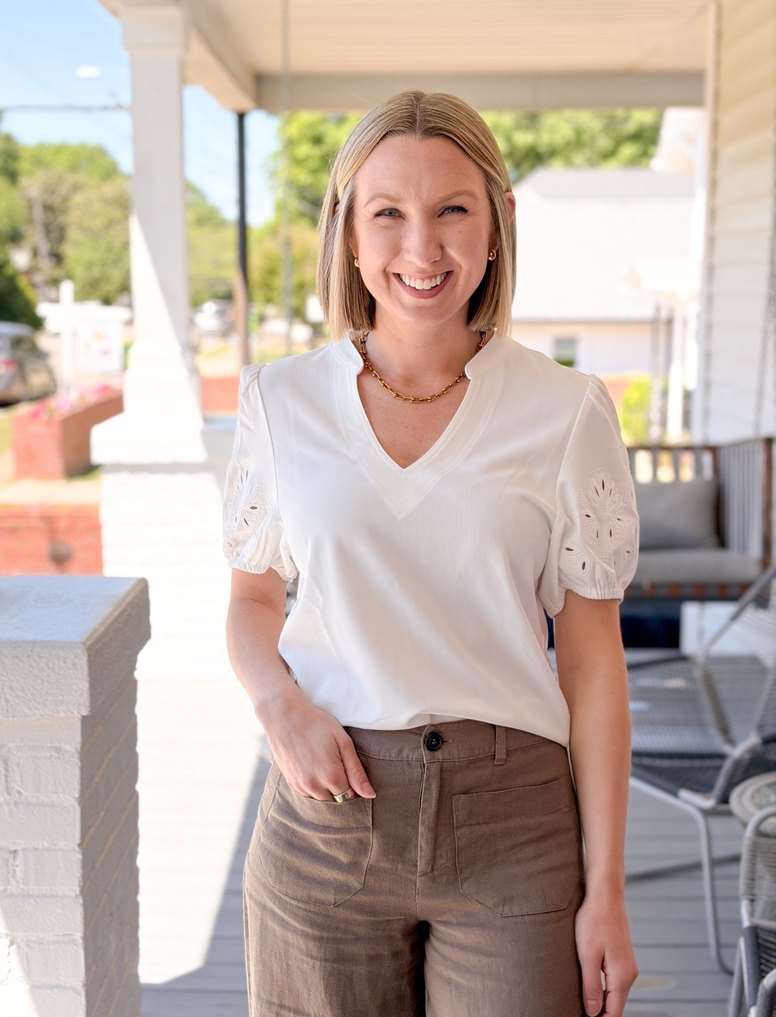 Rose & Lee Co Emerie Top, White short sleeve