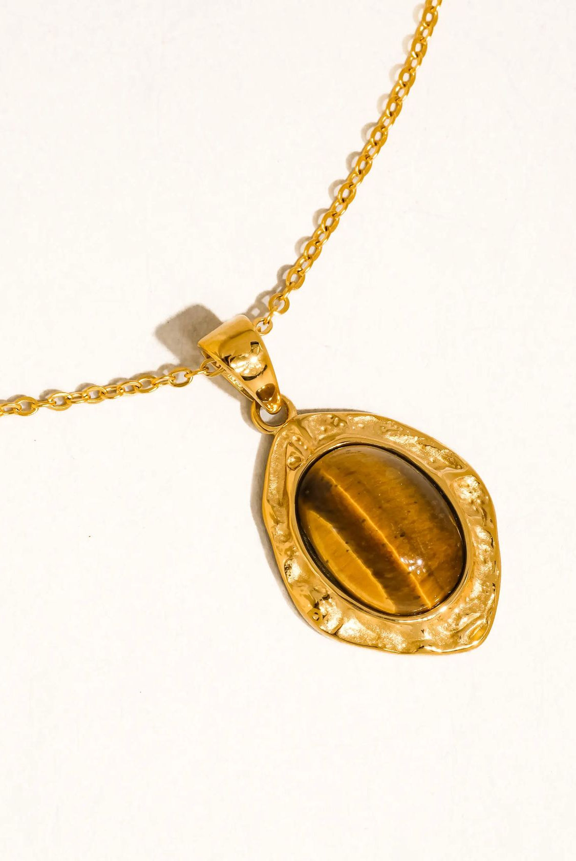 Rose & Lee Co Elouise Stone Pendant Necklace, 18k Gold Necklaces