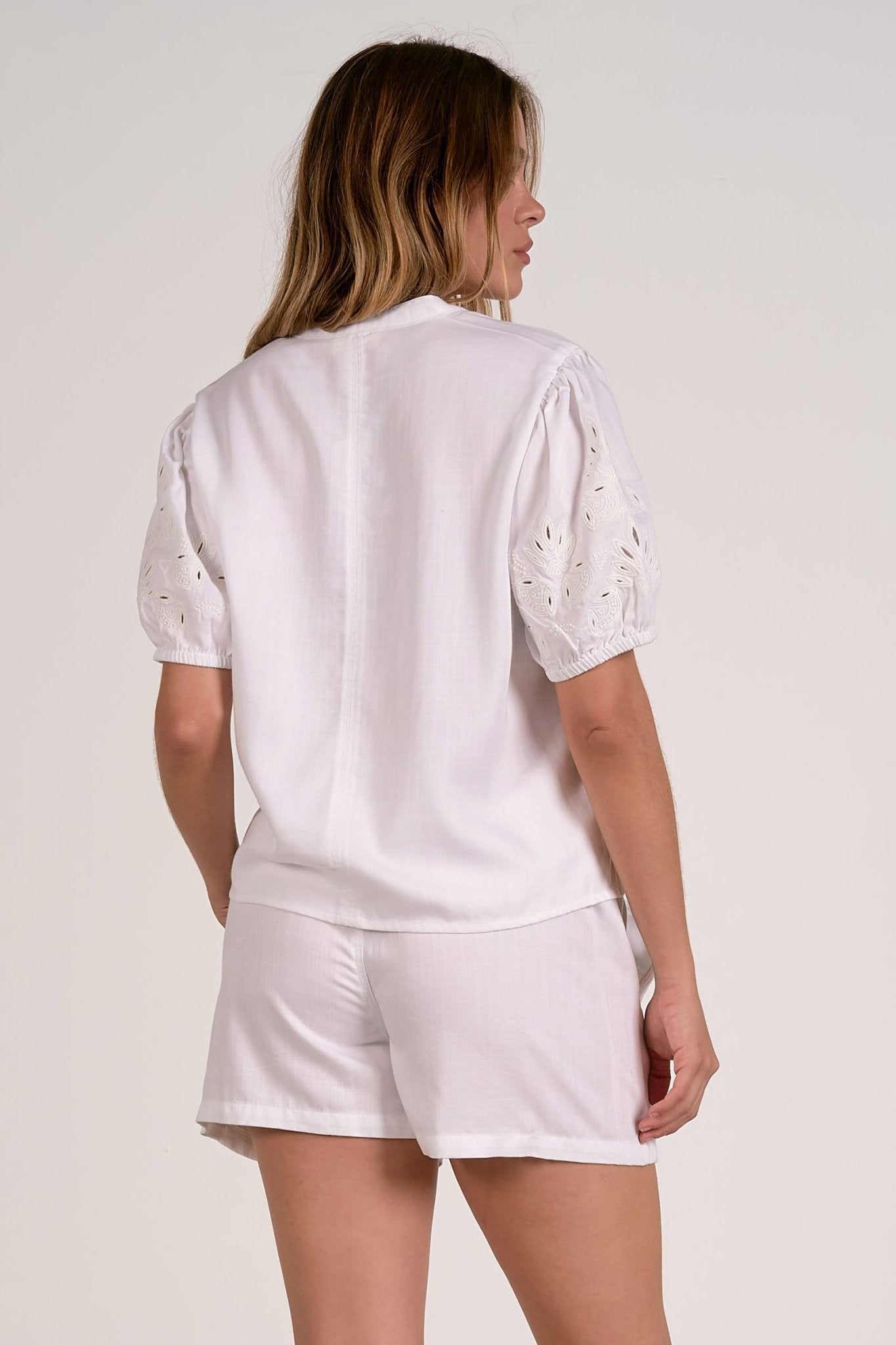 Rose & Lee Co Emerie Top, White short sleeve