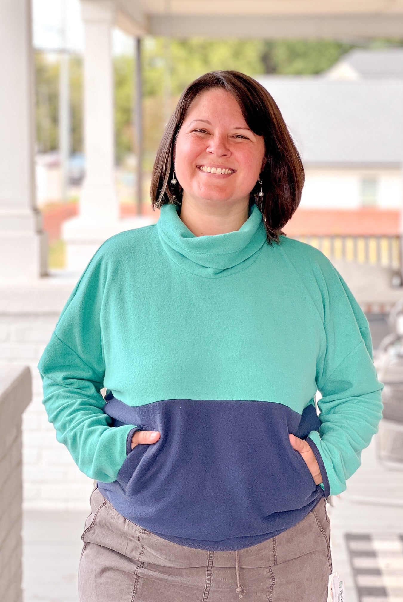 jade navy colorblock sweatshirt