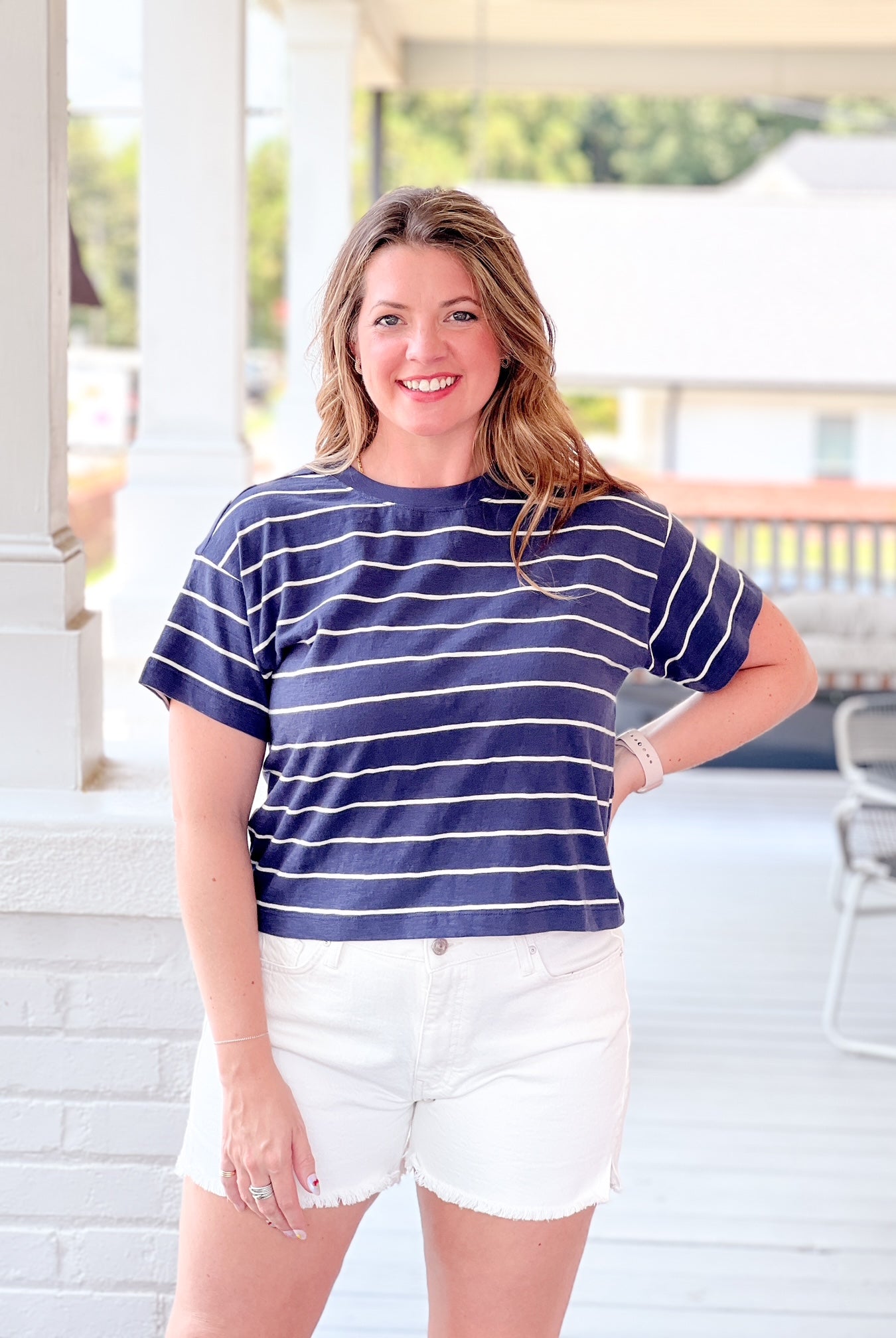 short sleeve navy and white stripe crew neck shirt