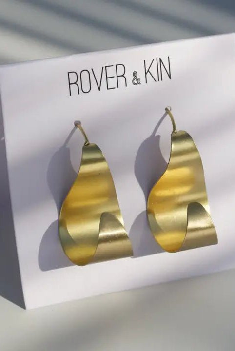 Rose & Lee Co Golden Curve Threader Earrings Earrings