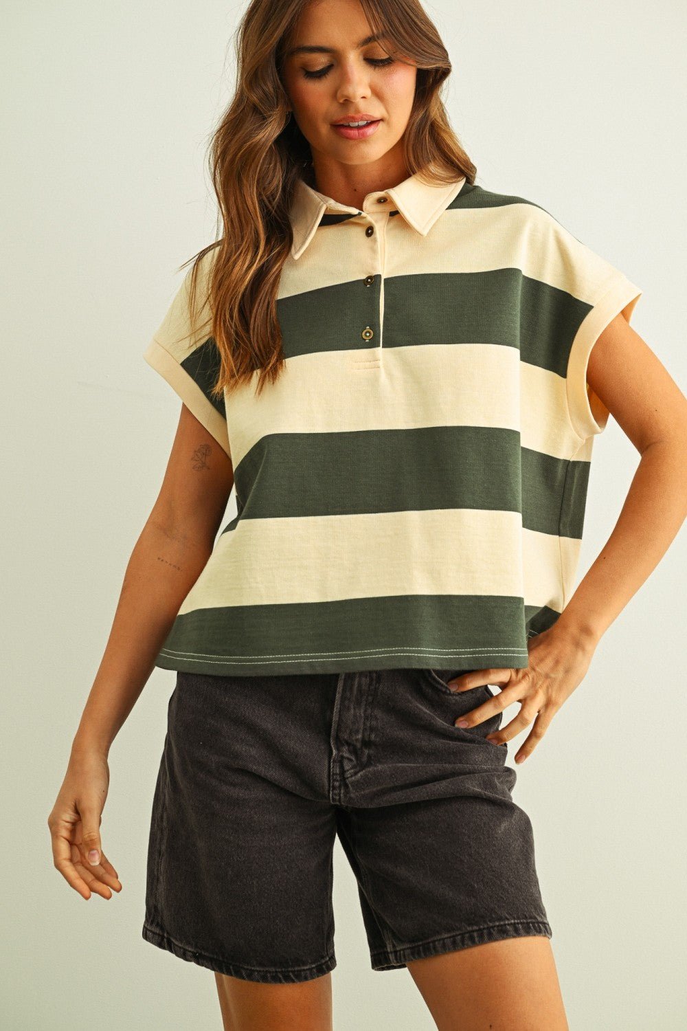 Rose & Lee Co Kelsey Top, Green/Beige Stripe short sleeve