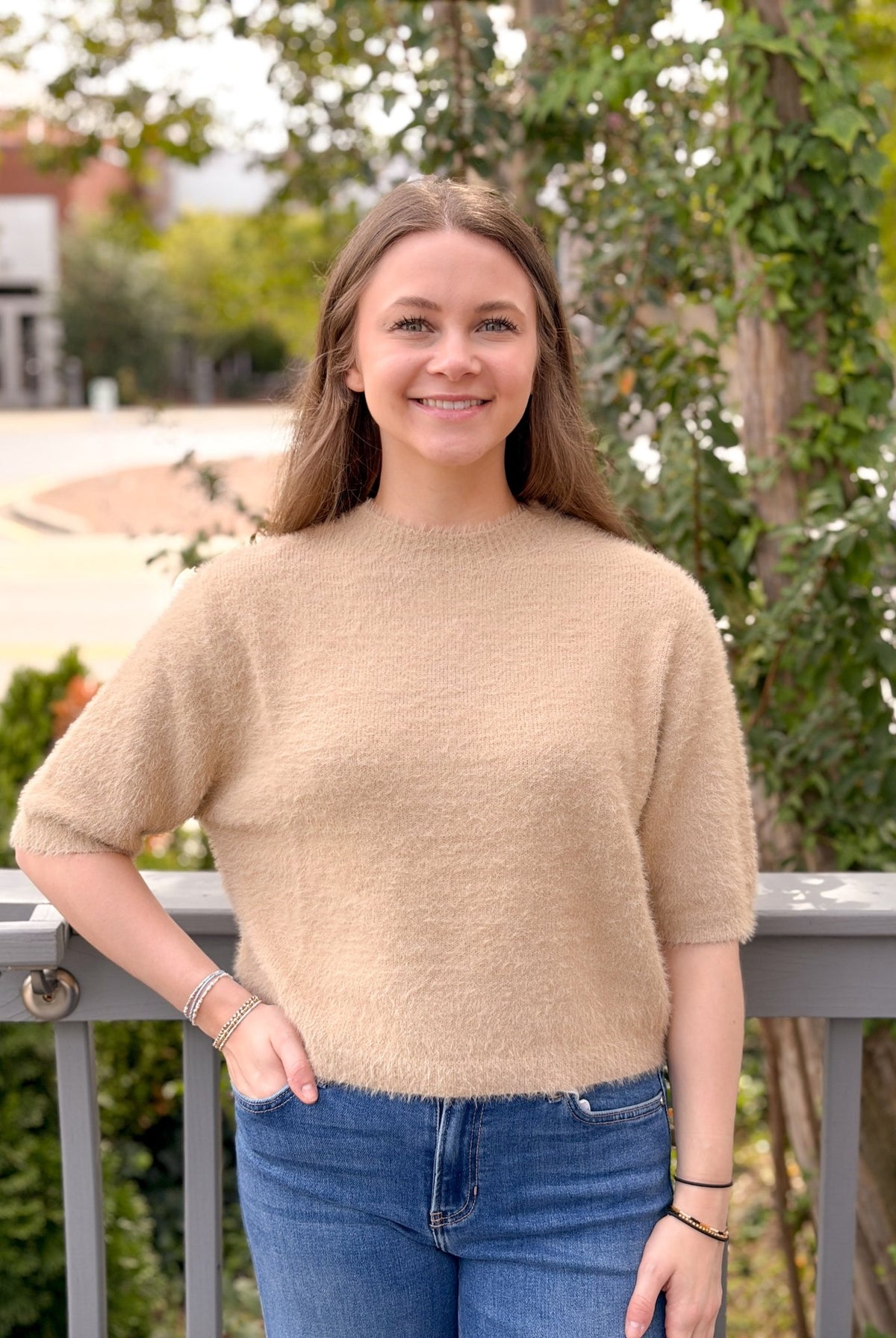 Rose & Lee Co Marilyn Top, Tan short sleeve