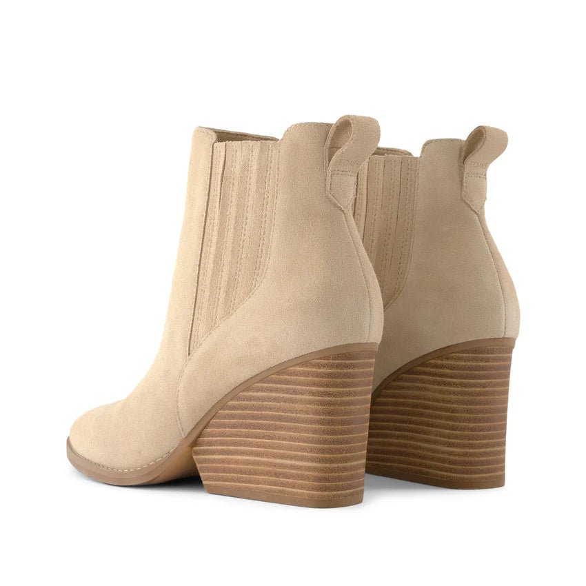 Rose & Lee Co Noa Boot, Oat Suede Accessories