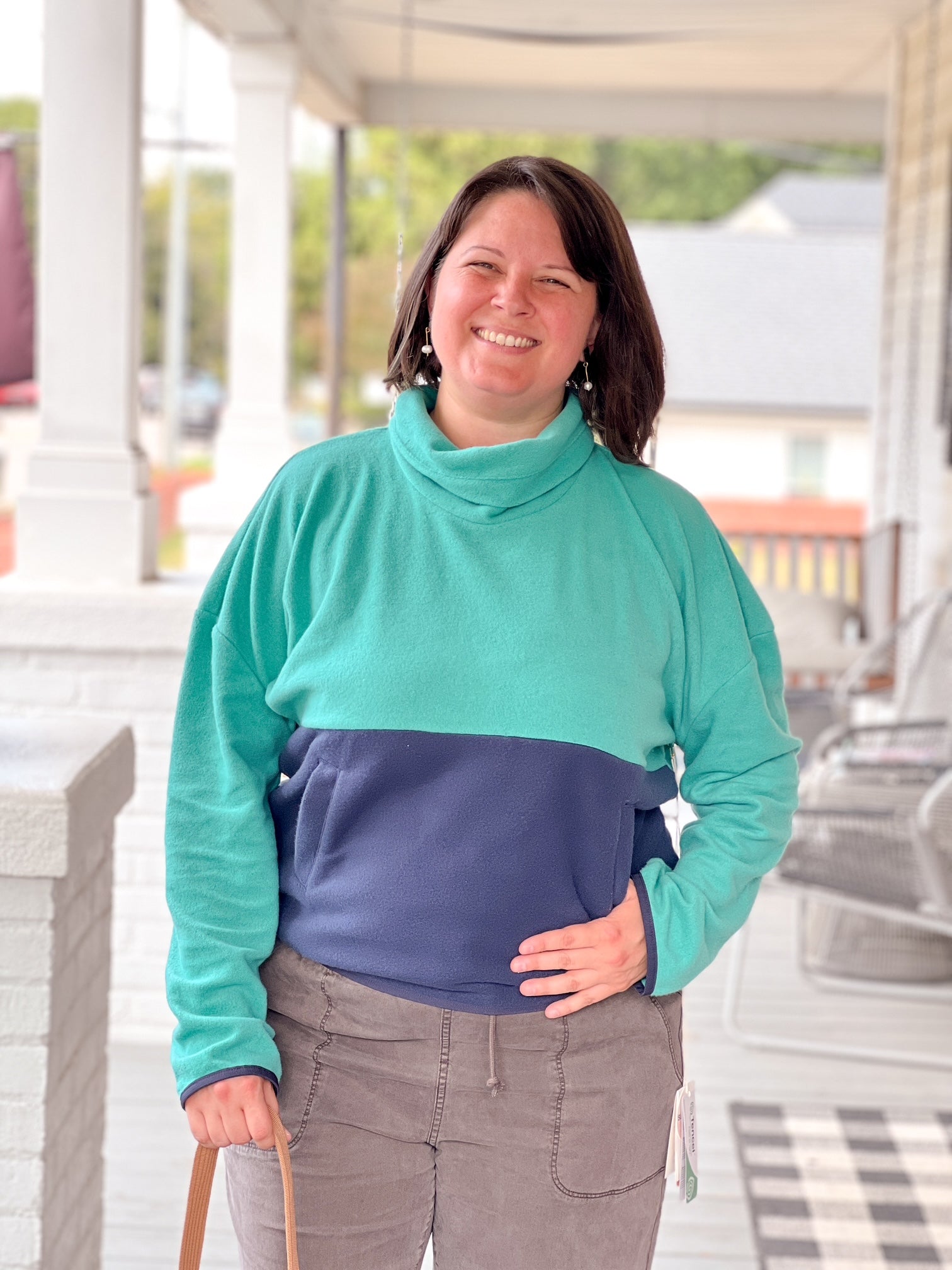 jade navy colorblock sweatshirt