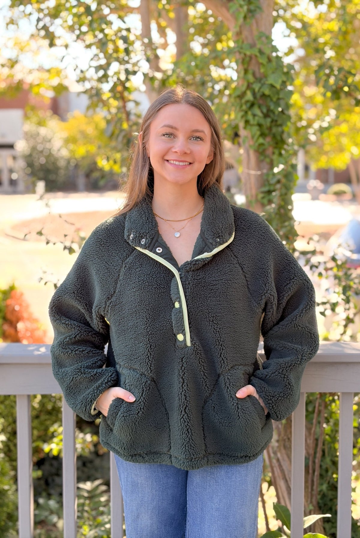 Rose & Lee Co Scout Fleece Pullover, Dark Pine Sweatshirt & Hoodies