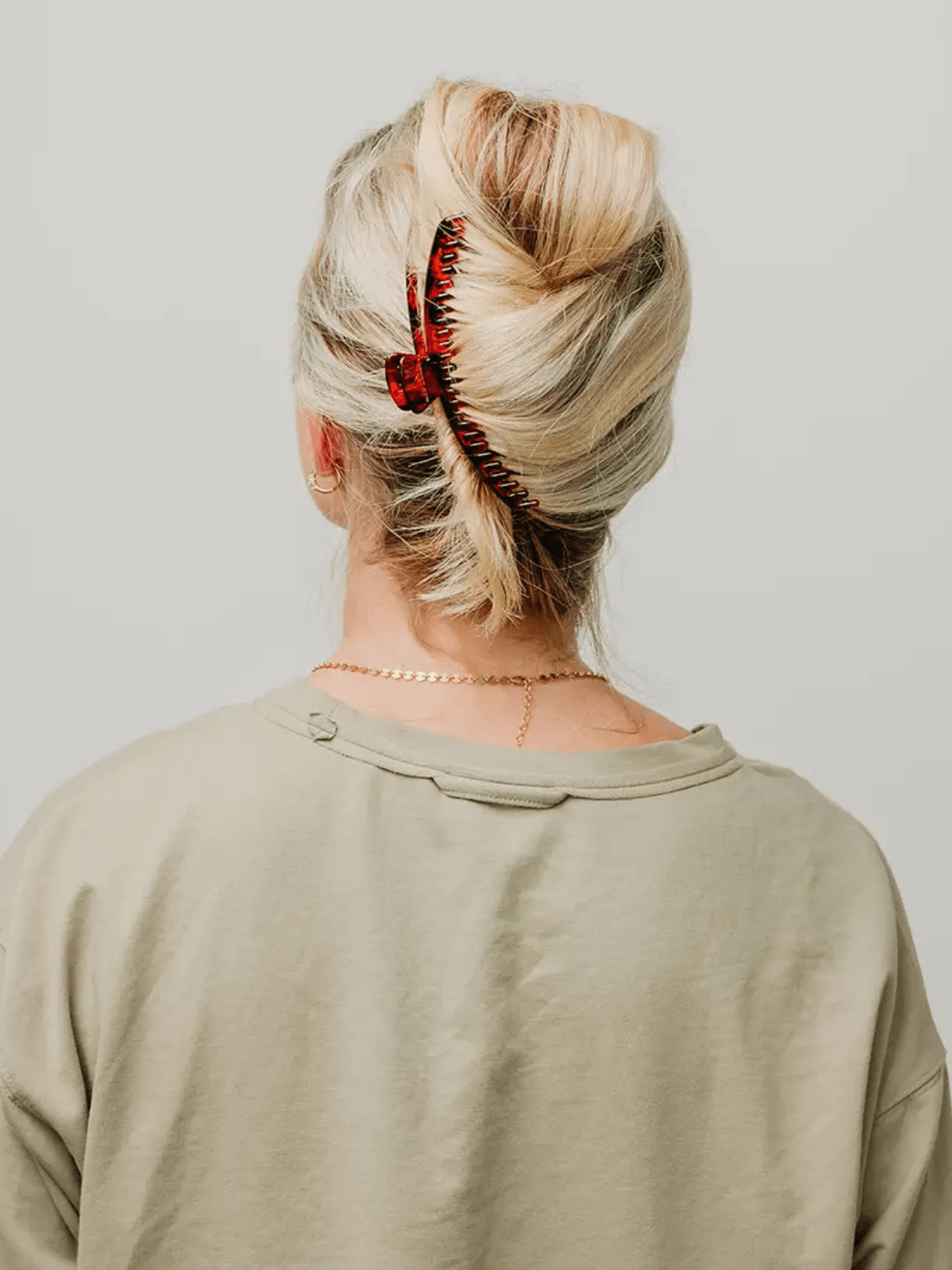 Rose & Lee Co Shiny Hold Everything Claw Clip, Dark Tortoise Hair