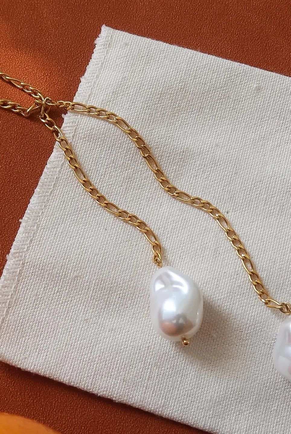 Rose & Lee Co Trévia Baroque Pearl Necklace, 18k Gold Necklaces