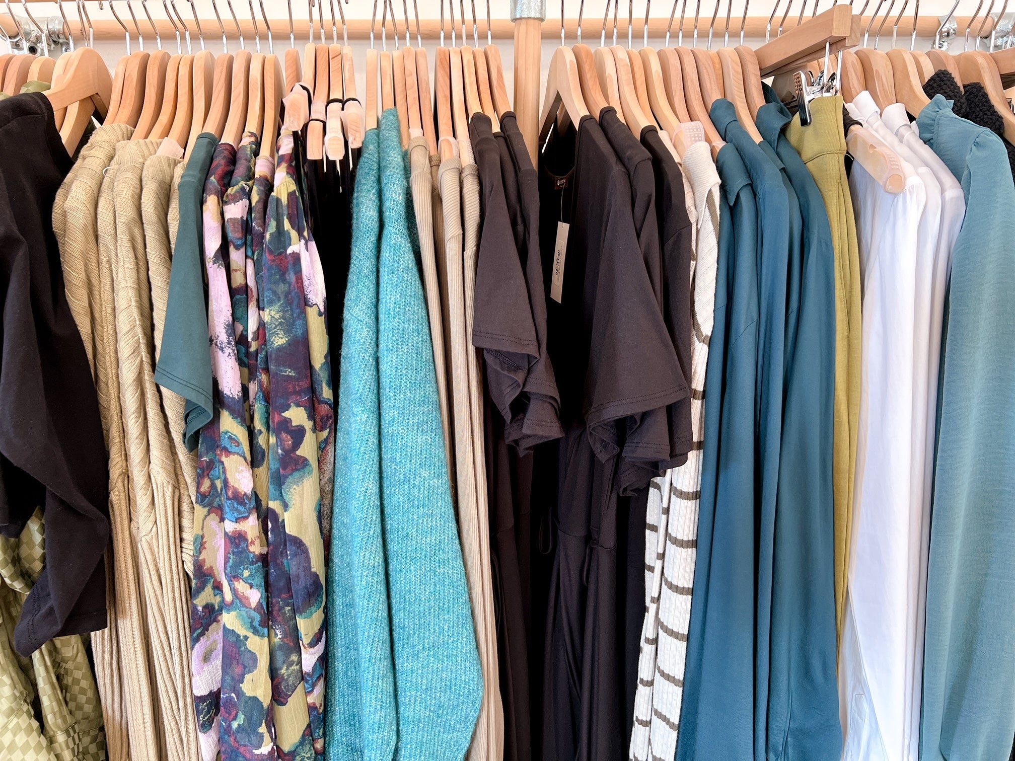 Spring Cleaning? Here Are 5 Ways to Upcycle Your Clothing - Rose & Lee Co