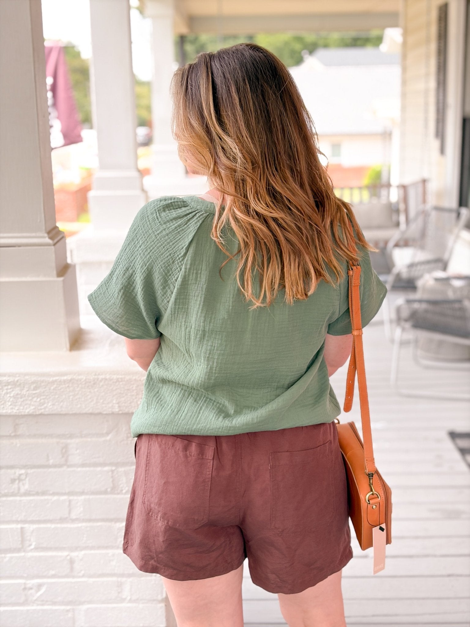 Rose & Lee Co Aubree Top, Parrot Green short sleeve
