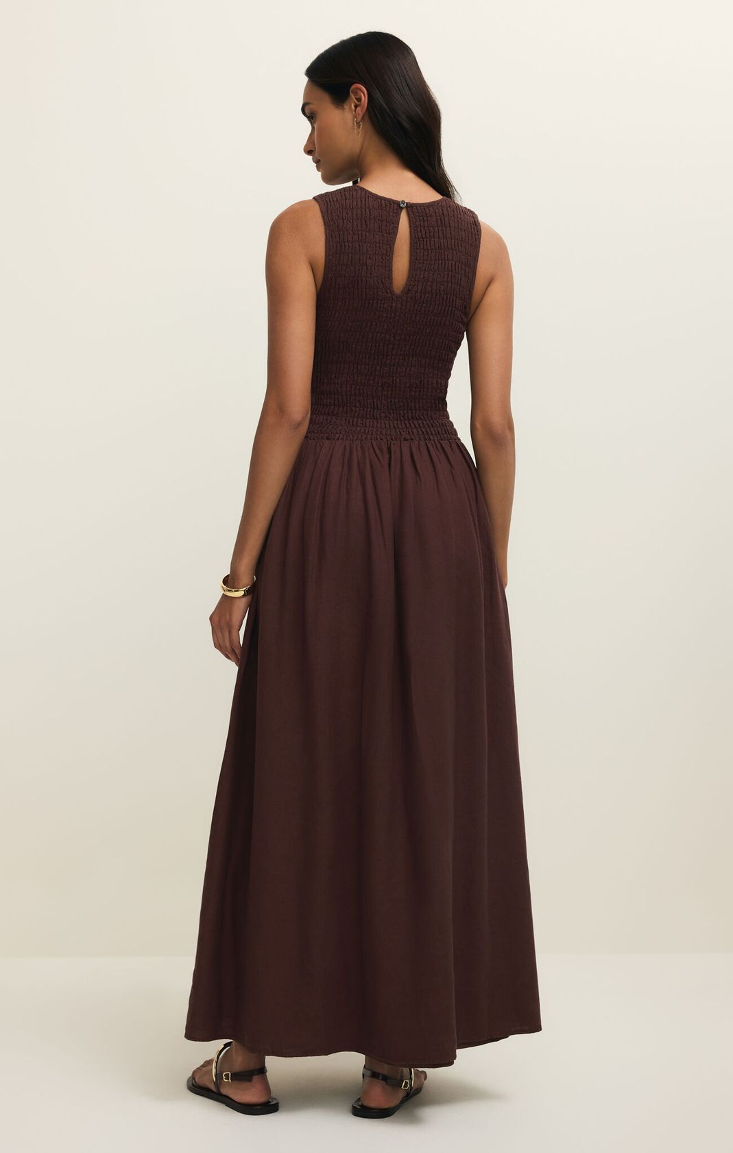 brown sleeveless dress