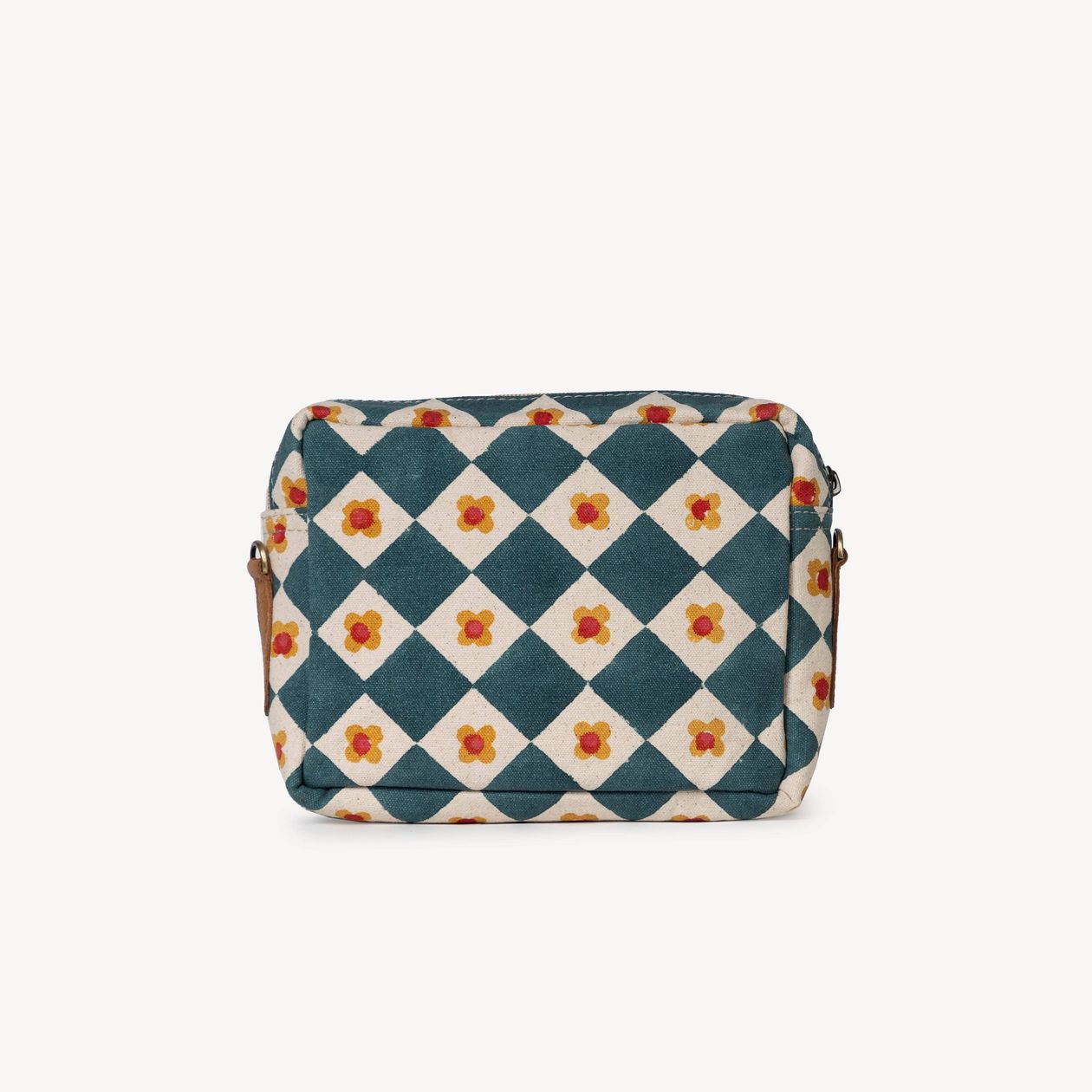 daisy checkered camera bag