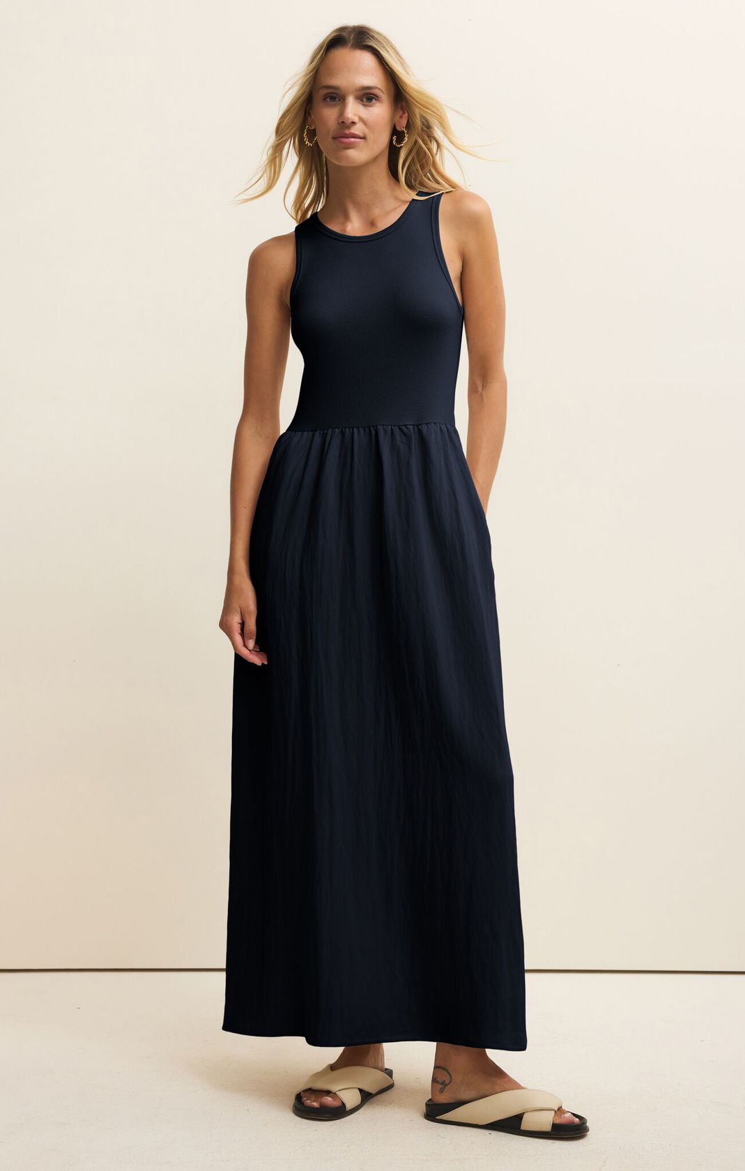 navy sleeveless dress
