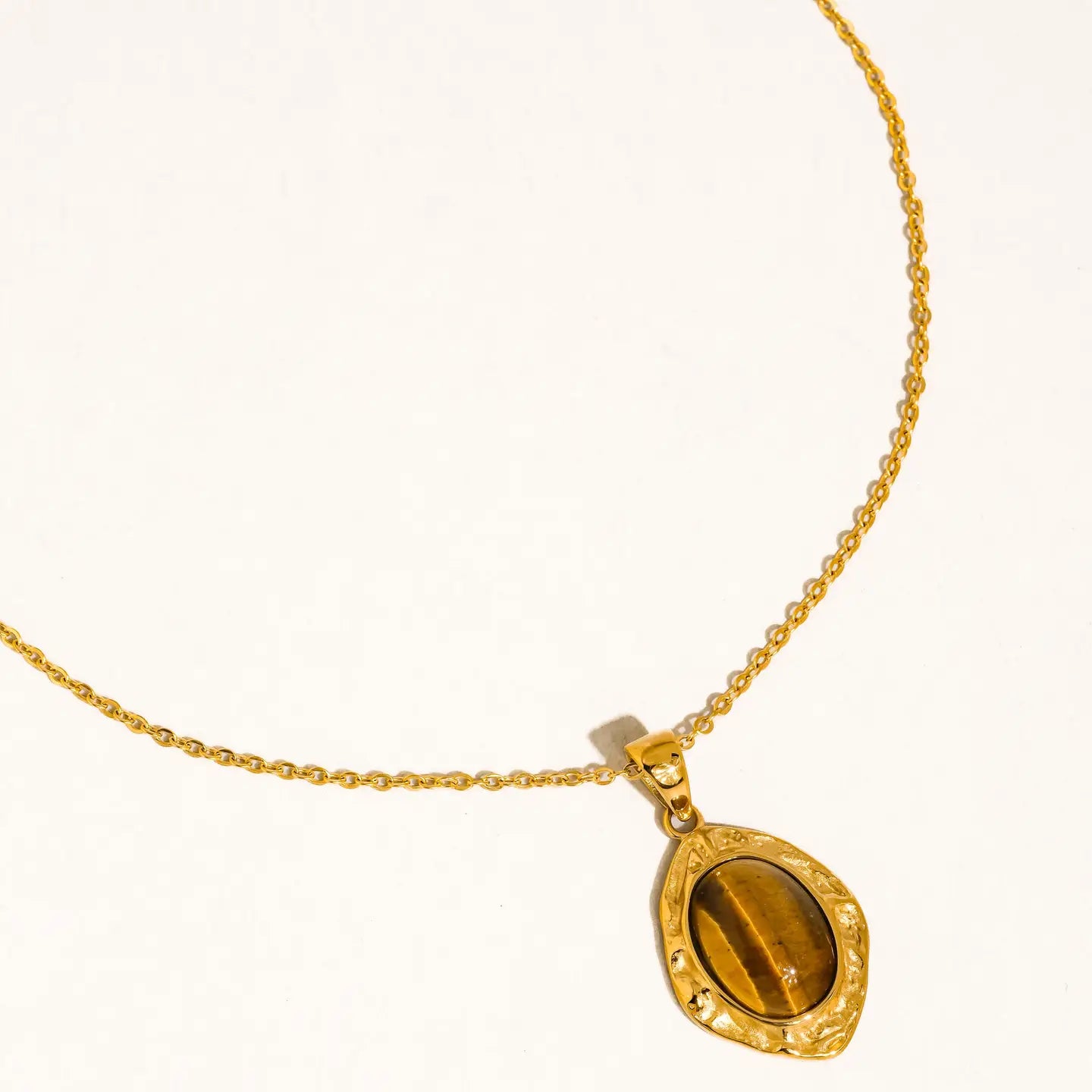 Rose & Lee Co Elouise Stone Pendant Necklace, 18k Gold Necklaces