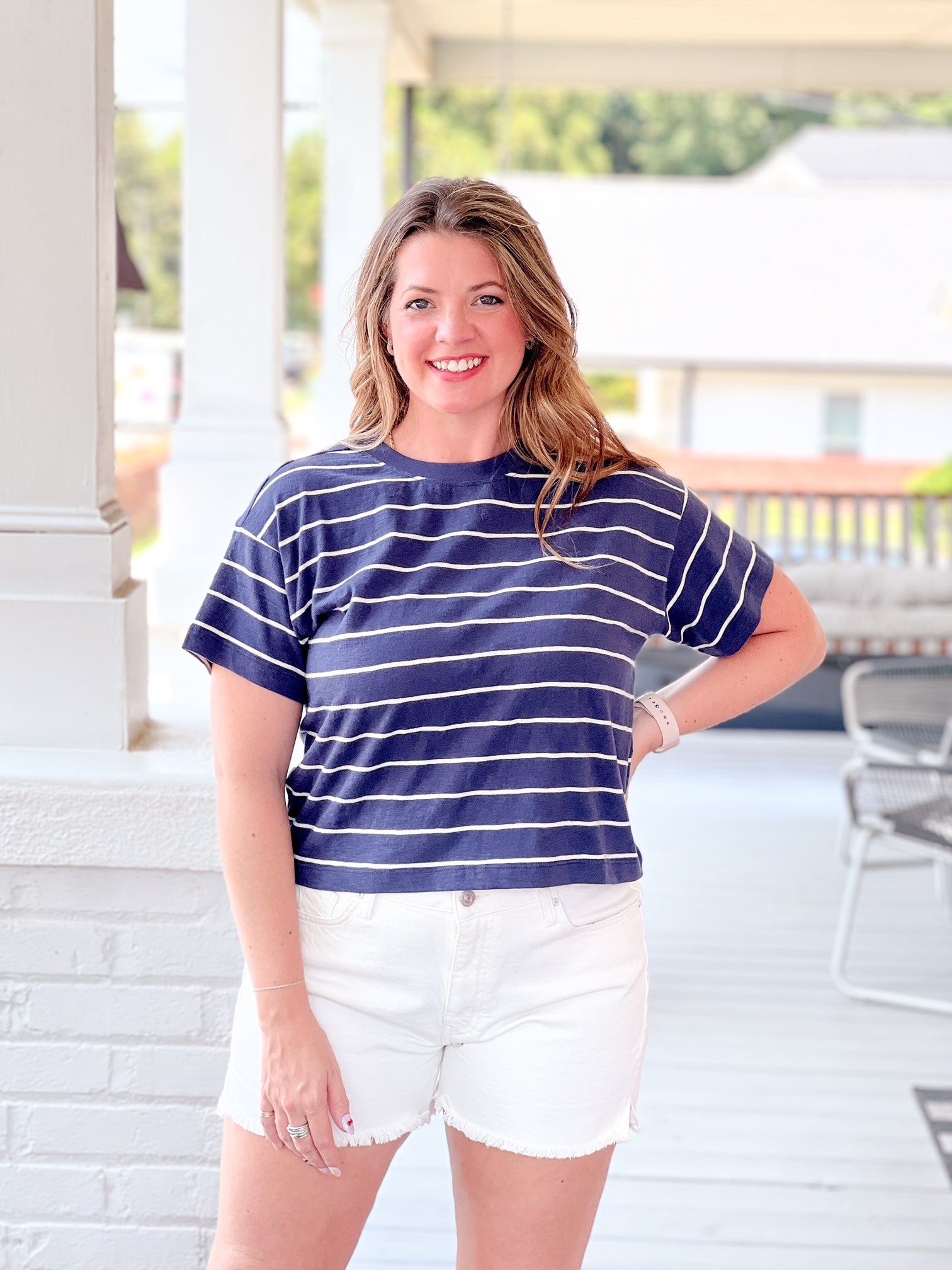 short sleeve navy and white stripe crew neck shirt