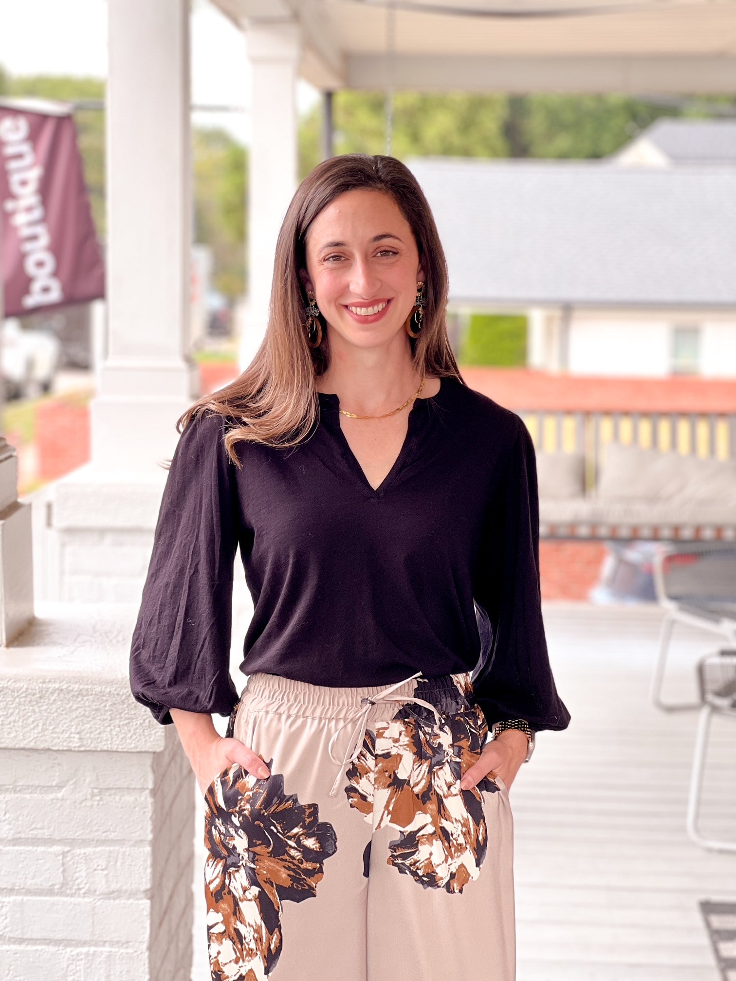 black 3/4 sleeve top