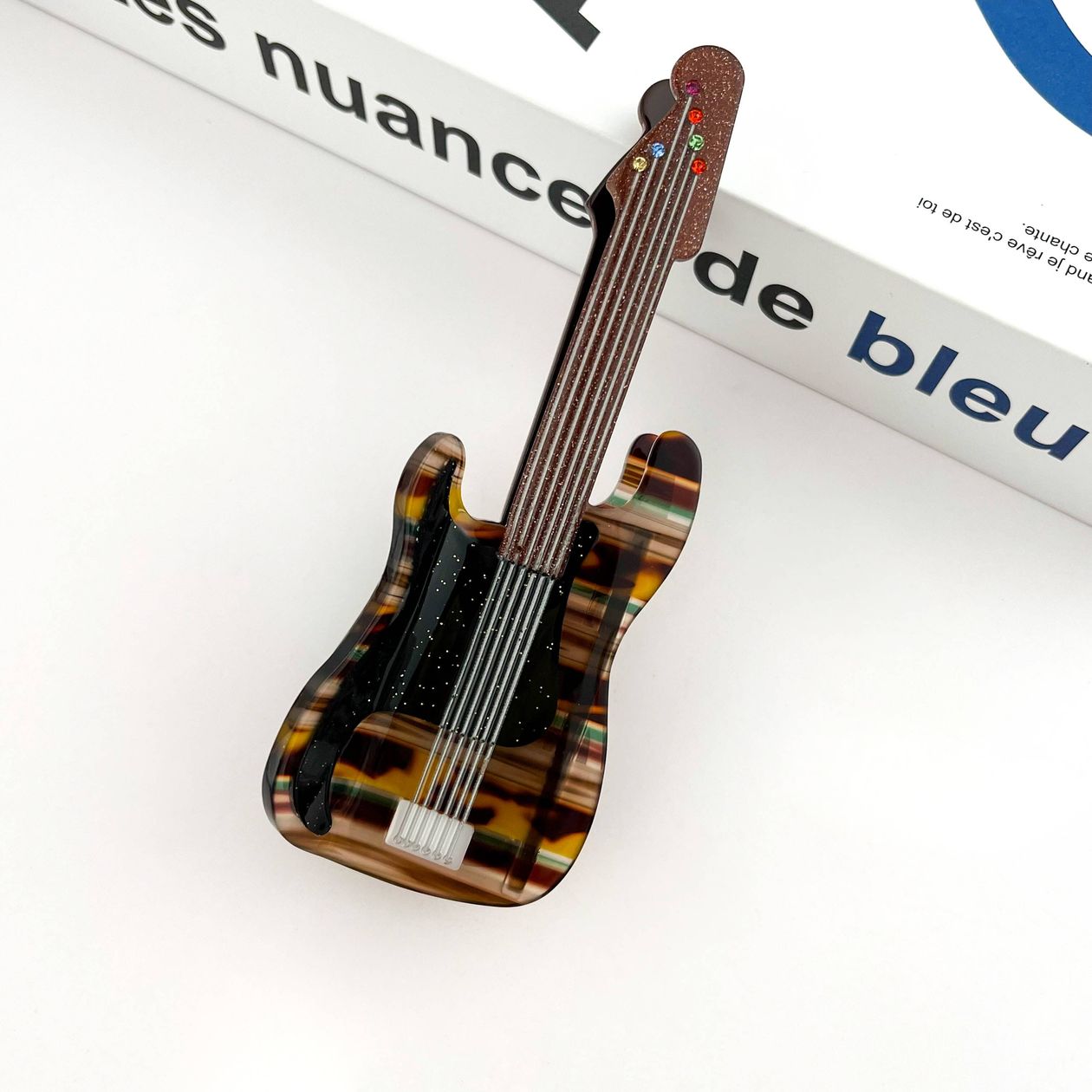 Brown Electric Guitar Claw Clip