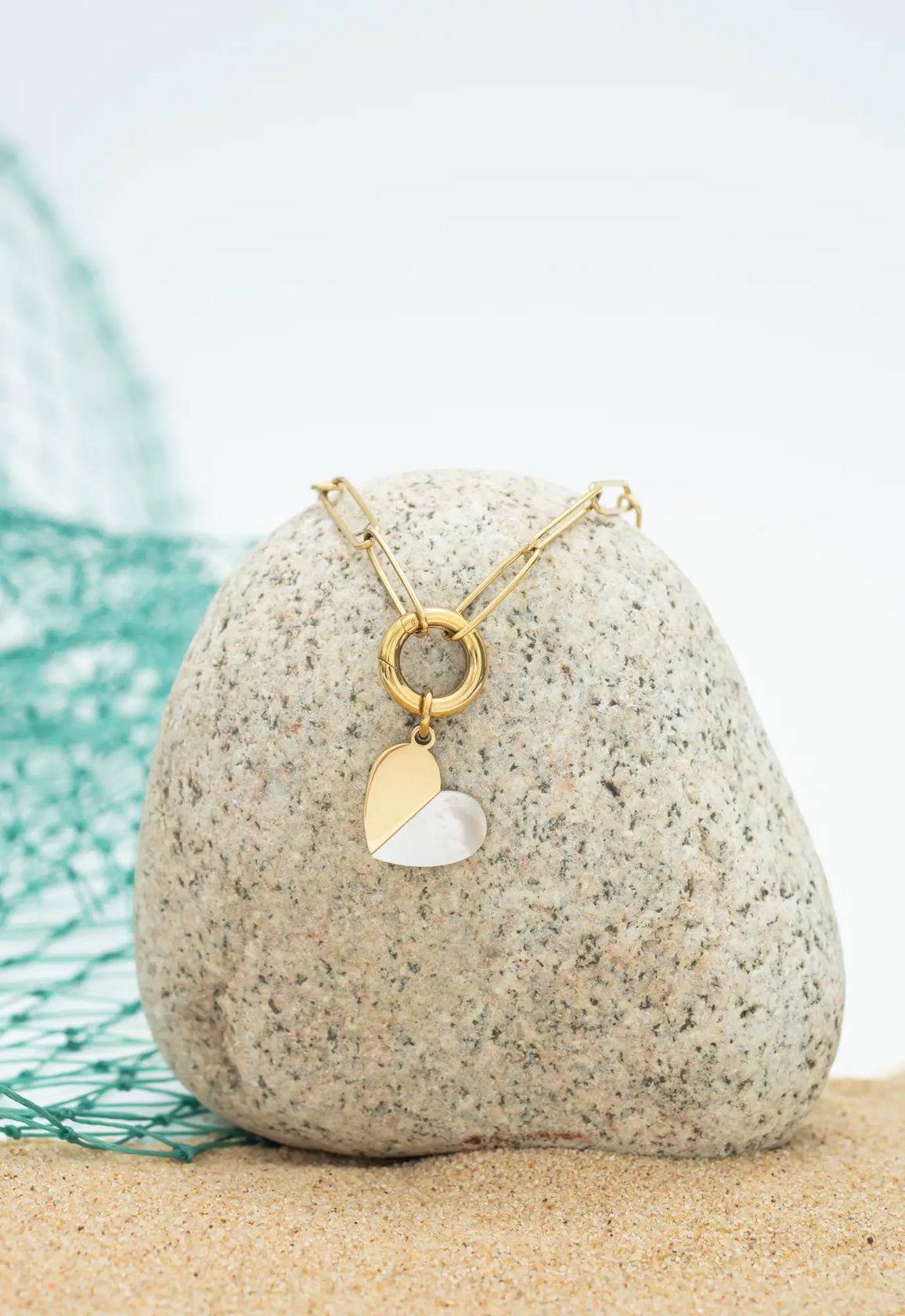Rose & Lee Co Heart Of Mary Necklace, Gold Necklaces