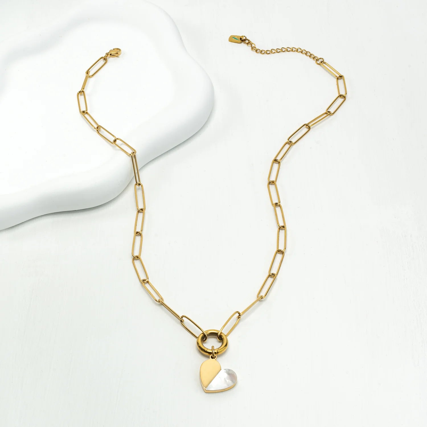 Rose & Lee Co Heart Of Mary Necklace, Gold Necklaces