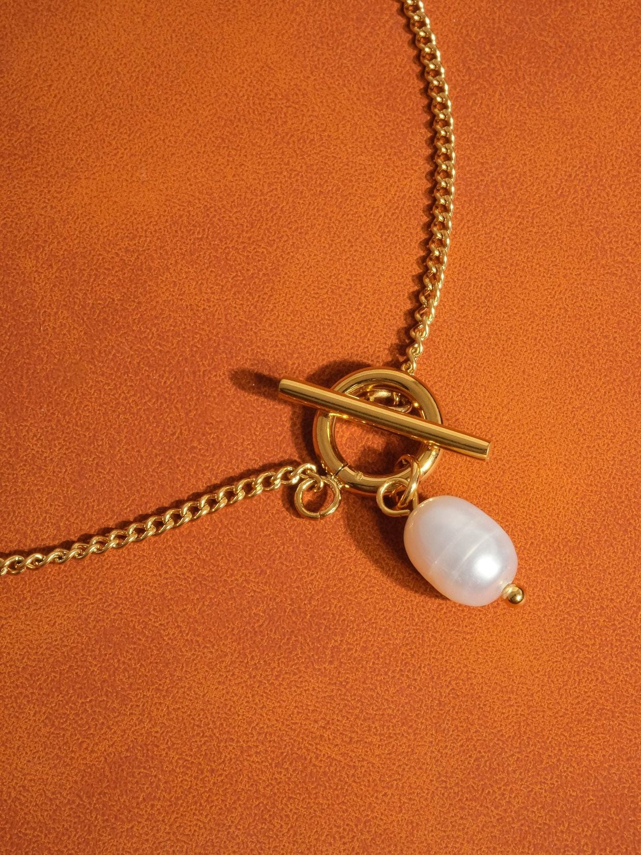 Classic Pearl Chain Necklace