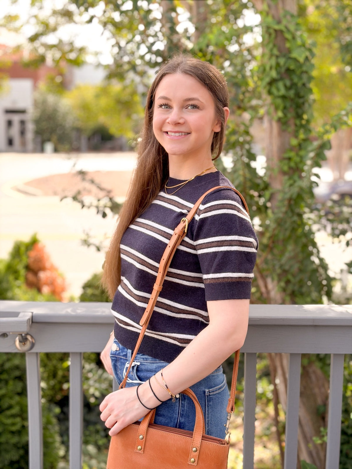 Rose & Lee Co Milena Top, Navy Multi short sleeve