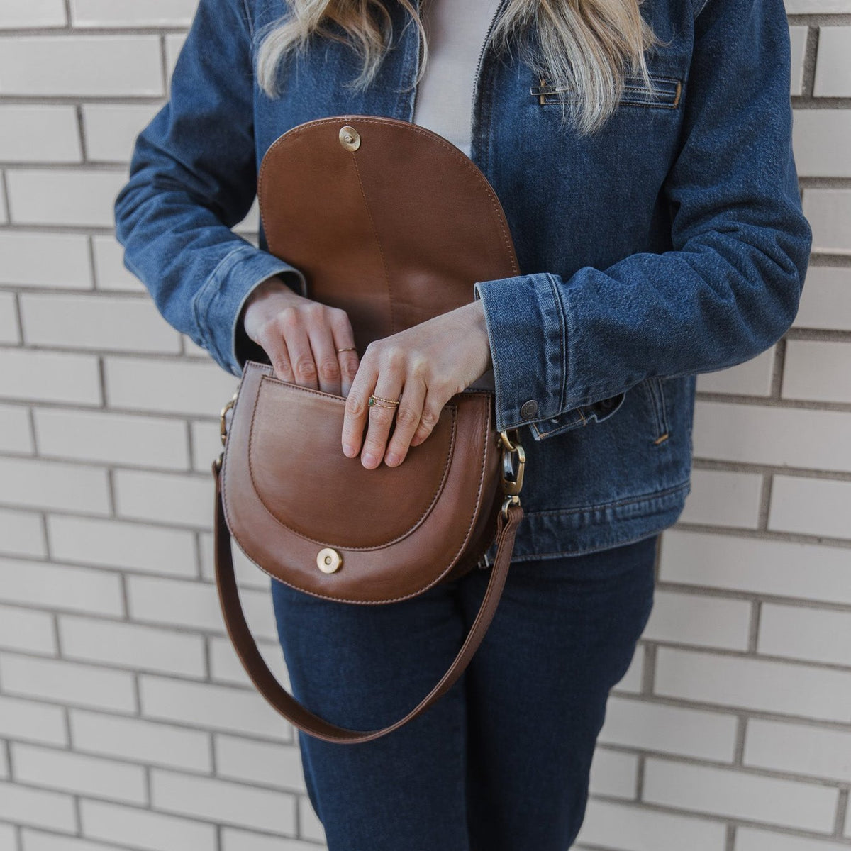 Rose & Lee Co Stella Saddle Bag, Classic Chestnut Bags