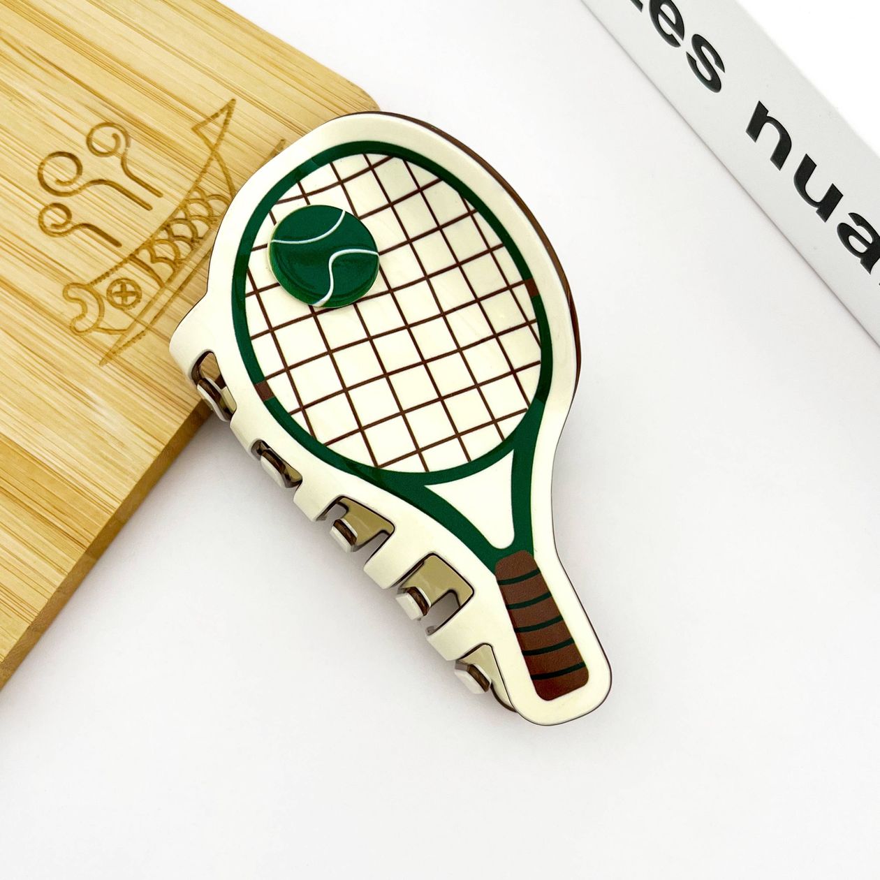 Beige/Green Tennis Racket Claw Clip