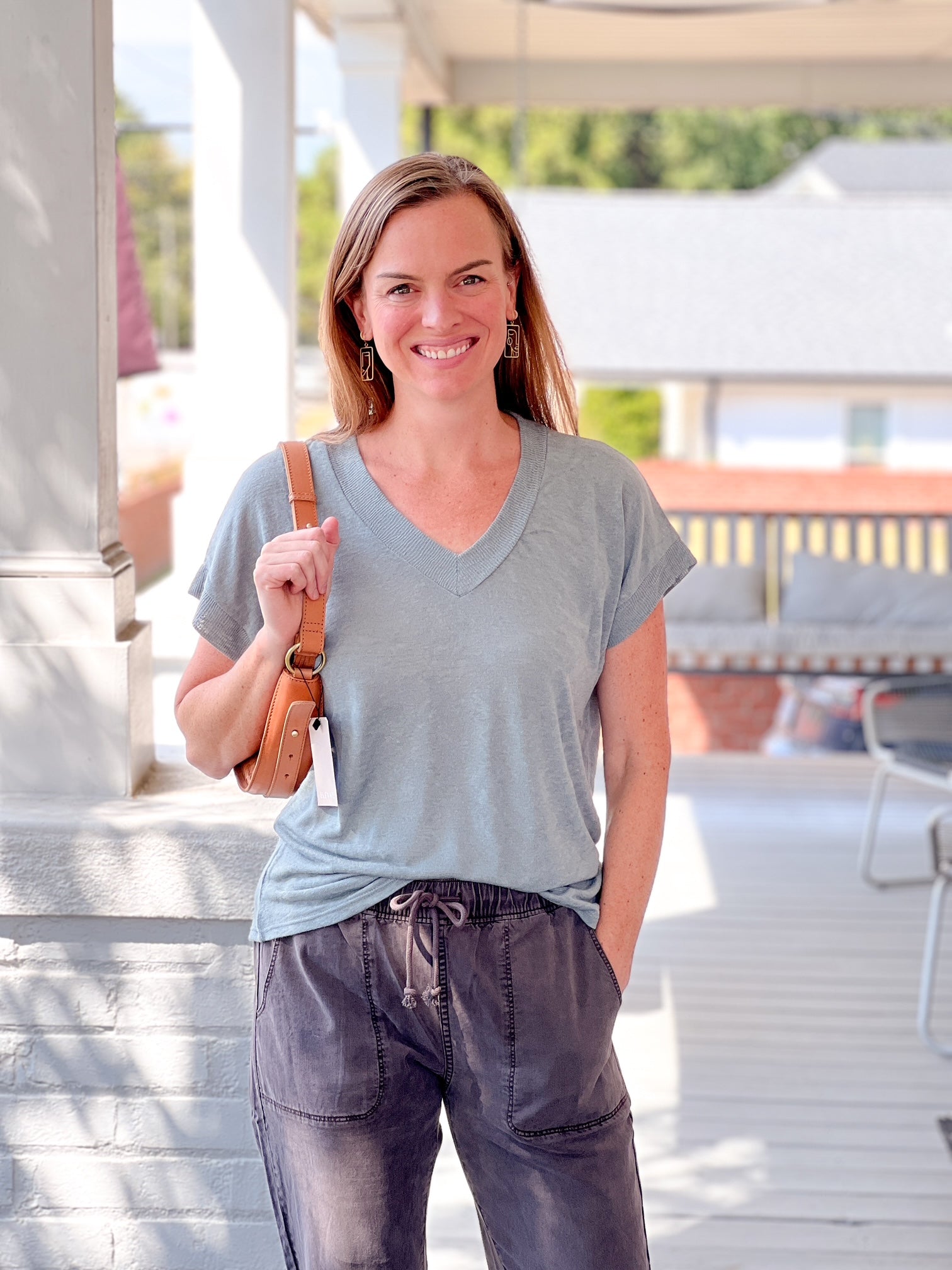 short sleeve v neck top