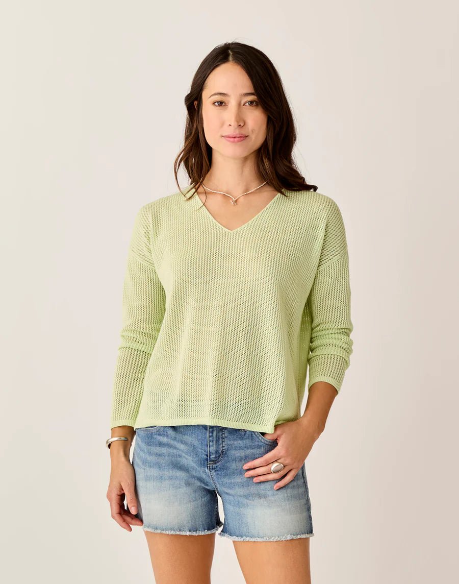 Rose & Lee Co Zella Pullover, Honeydew Long Sleeve