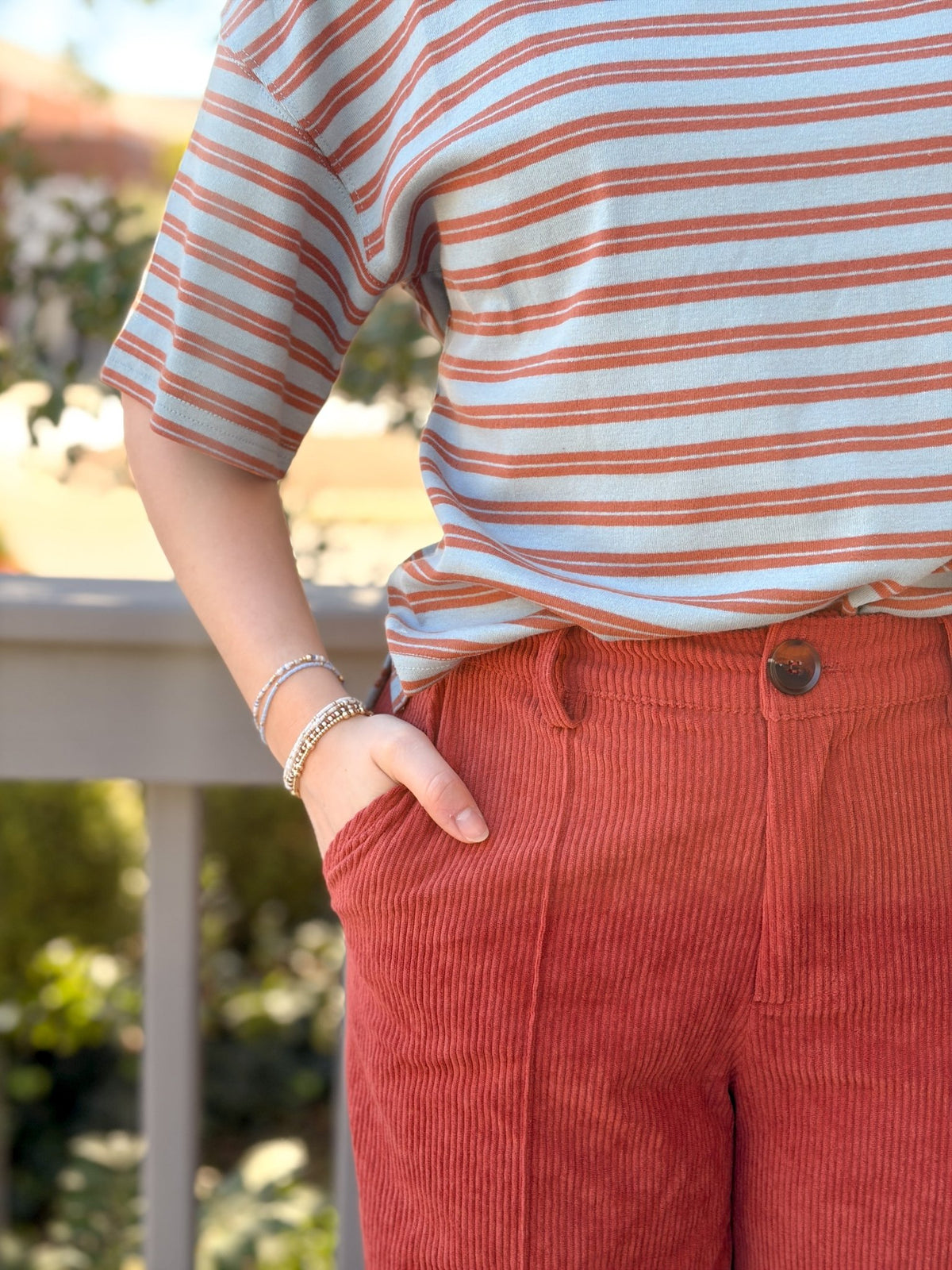 Rose & Lee Co Zoe Top, Blue/Rust short sleeve